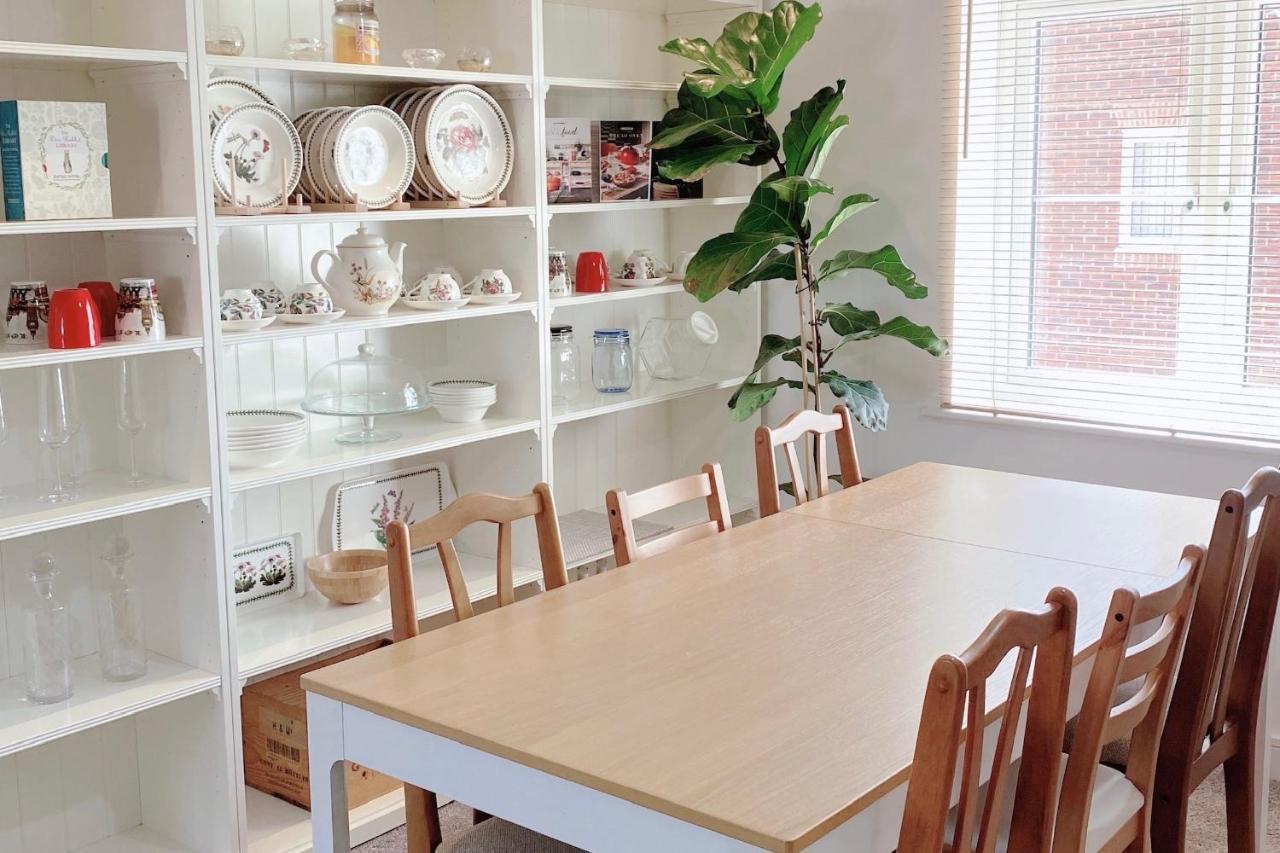 Entire Home: Bicester Village 10Min Walk المظهر الخارجي الصورة